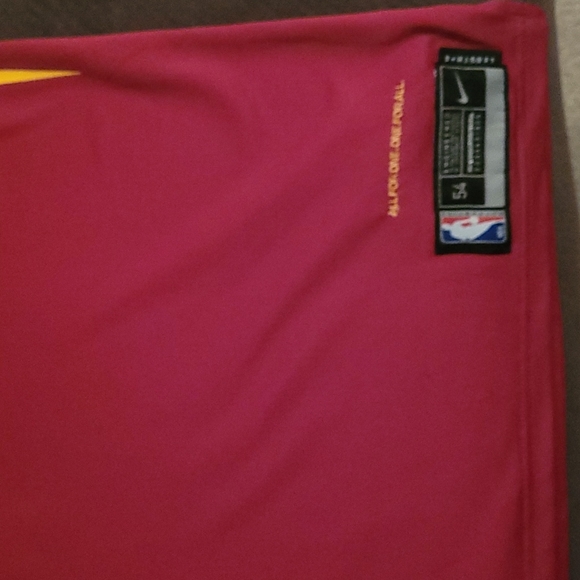 Lebron James Cavs Jersey - Picture 3 of 3